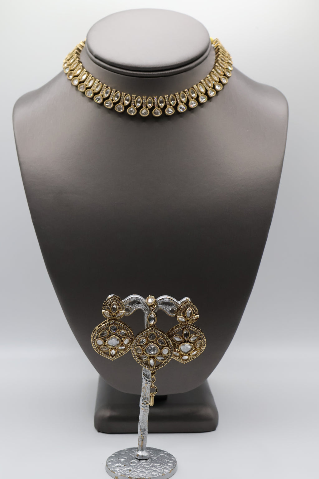 Varsha Choker Necklace Set
