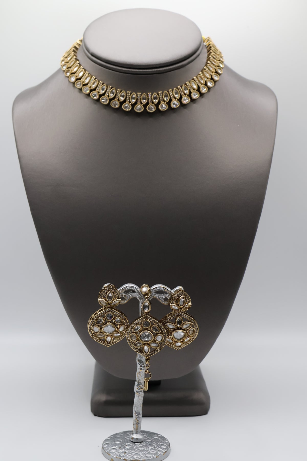 Varsha Choker Necklace Set