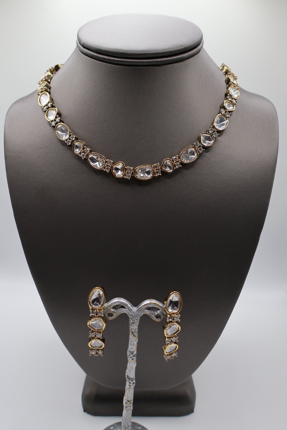 Shelly Necklace Set