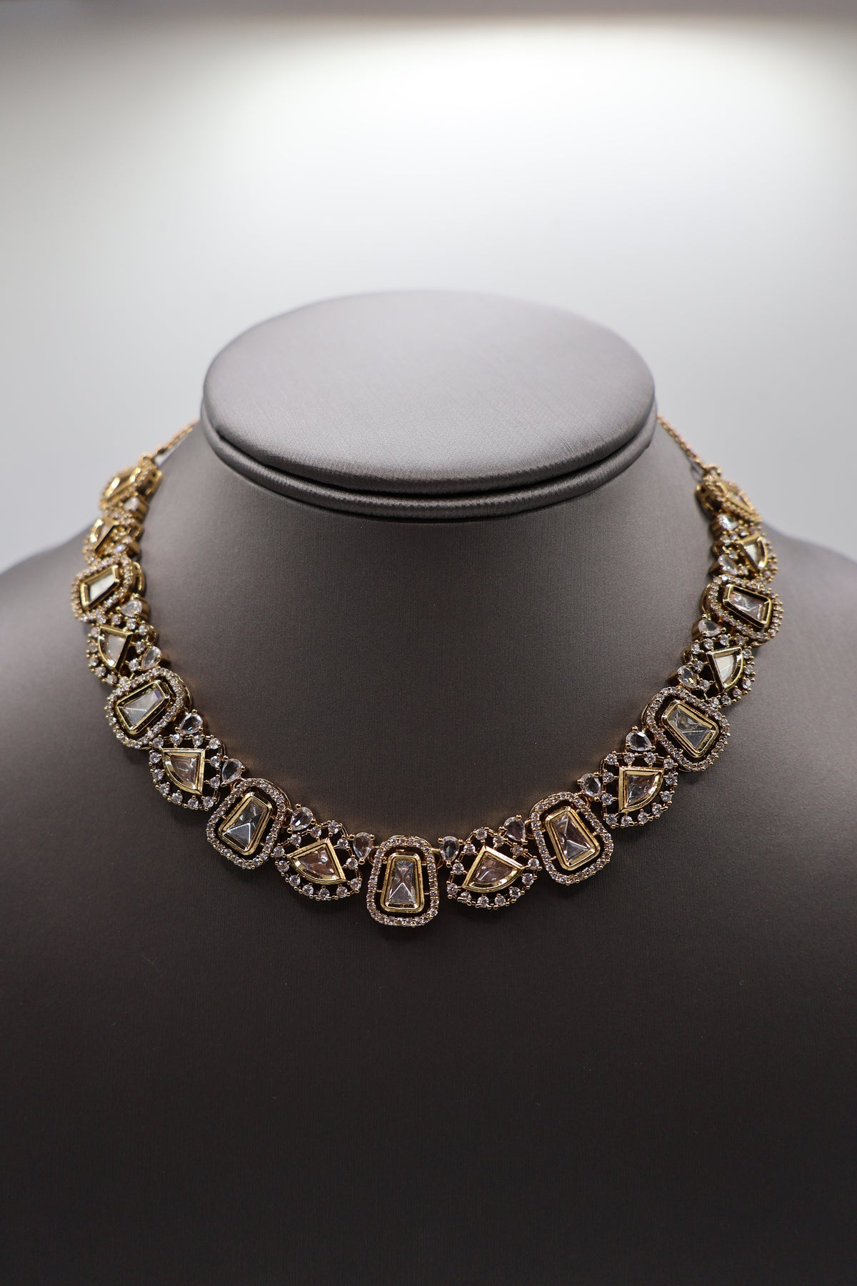 Raiva Necklace Set