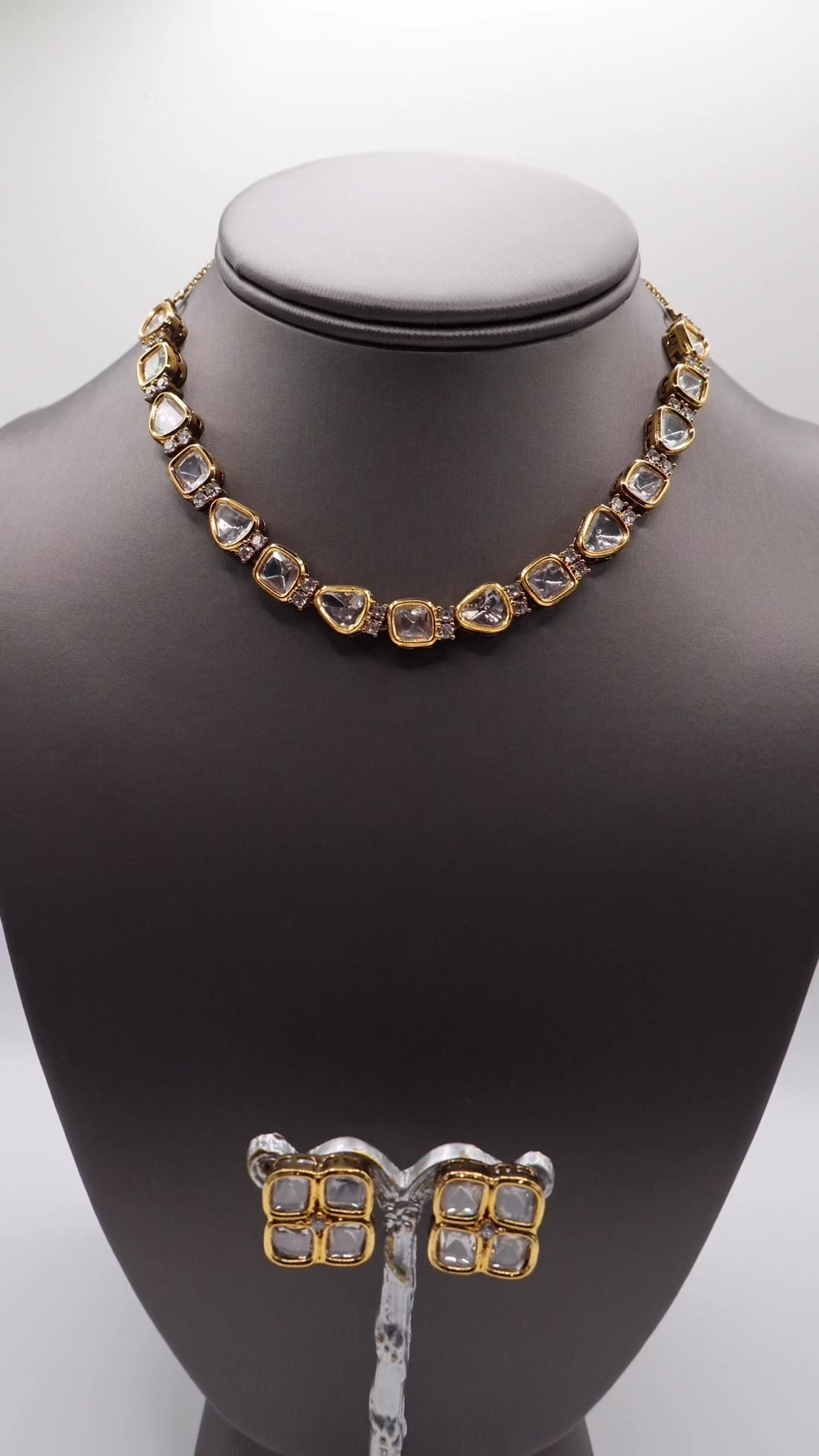 Tanya Necklace Set
