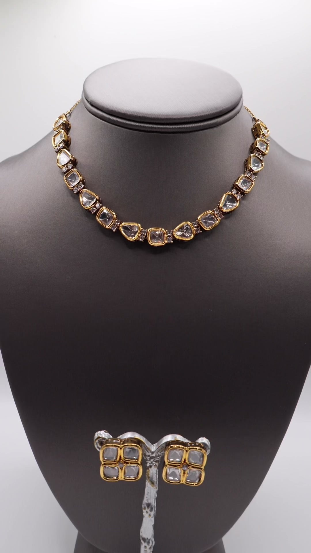 Tanya Necklace Set